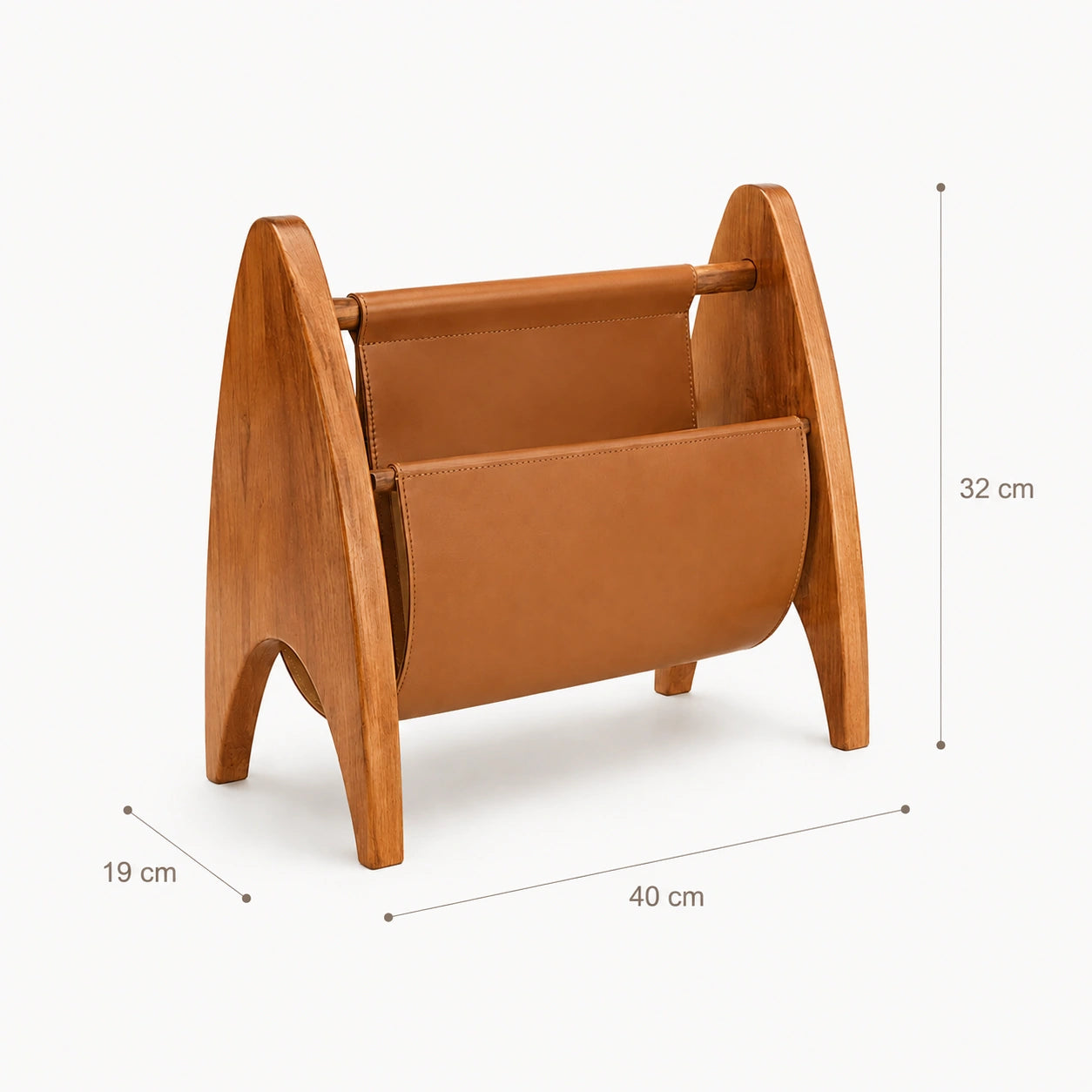 Dimensões do Porta-Revistas Maíra com 40 cm de comprimento, 32 cm de altura e 19 cm de largura