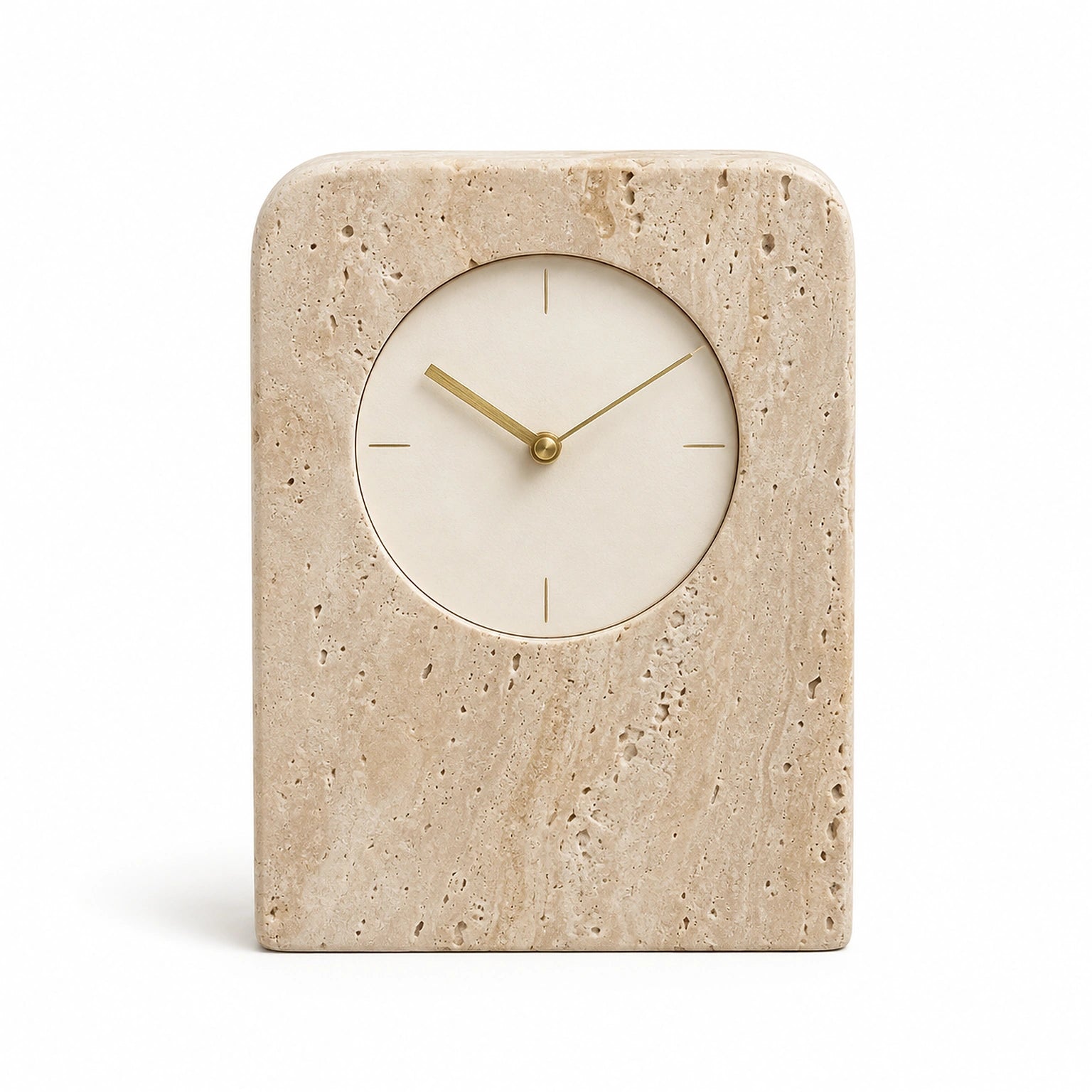 Relógio de Mesa Aveline em travertino natural com ponteiros em latão sobre fundo branco