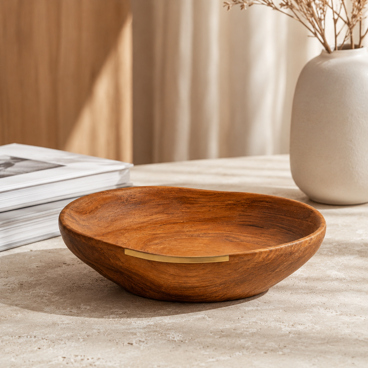 Bowl Decorativo Aruã em ambiente com luz natural, madeira e decoração contemporânea