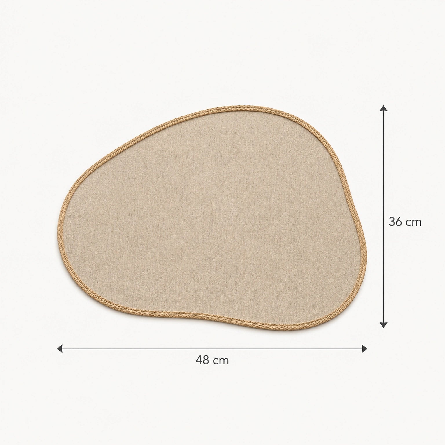 Dimensões do Jogo Americano Lume com 48 cm de largura e 36 cm de altura