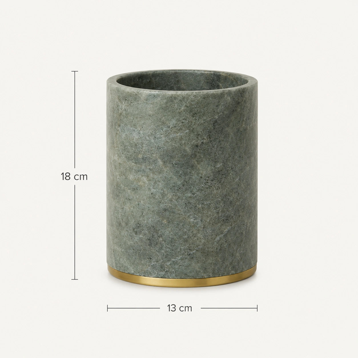 Dimensões do Porta-Utensílios Maíra com 18 cm de altura e 13 cm de diâmetro